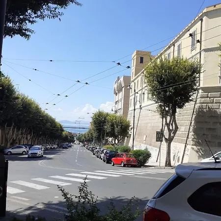 Hc Claudia Apartamento *