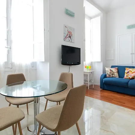 Hc Claudia Apartamento