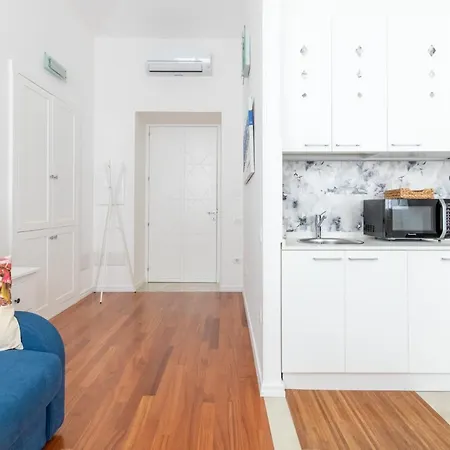 Hc Claudia Apartment Cagliari